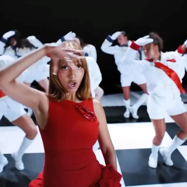 The PinkPantheress “Romeo” music video has officially dropped — and it’s featuring our incredible AJK dancers 🎥 #AJKAgency 

@adaanm 
@alanhunte 
@calliemarie.xx 
@rioallison 
@marissa_sims_ 

#DanceAgency #TalentAgency #Musicavideo #Dancers #PinkPanthress #Romeo