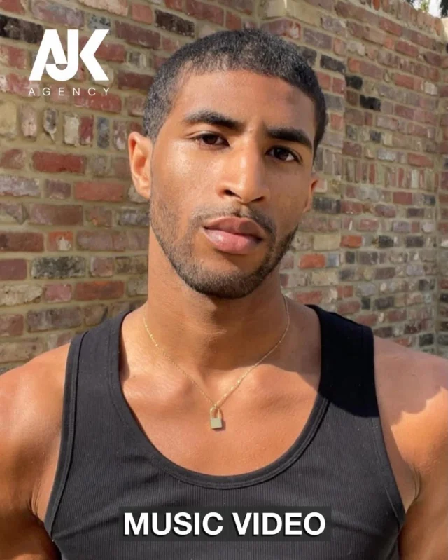 Something exciting is in the works… 👀

@jacobmann14 is currently in rehearsals for a major music video.

More coming soon.
.
.
.
.

#AJKAgency #MusicVideo #TalentAgency #BehindTheScenes #MaleModel